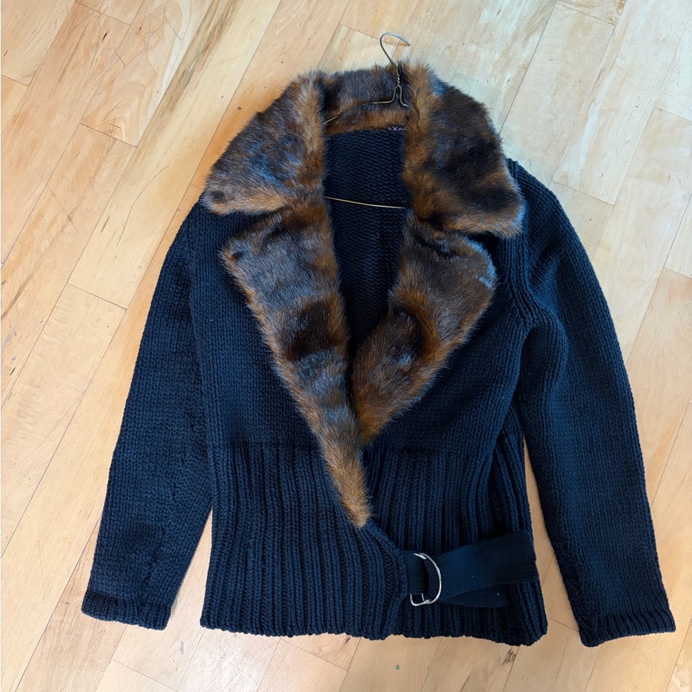 AXARA Women’s Upscale Sweater Faux Fur Collar 90s Vintage vibe Glam  Medium $30